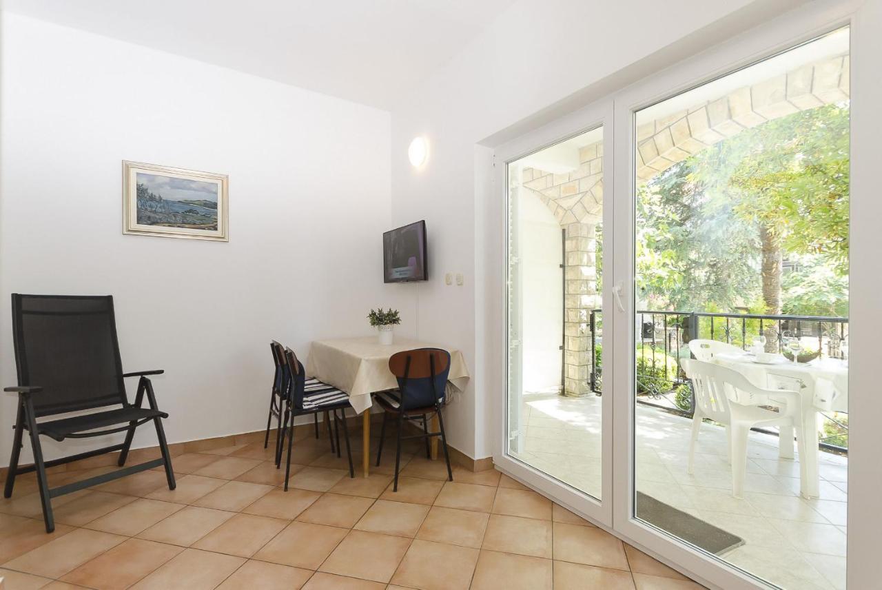 Apartments Karolina Βόντιτσε Εξωτερικό φωτογραφία