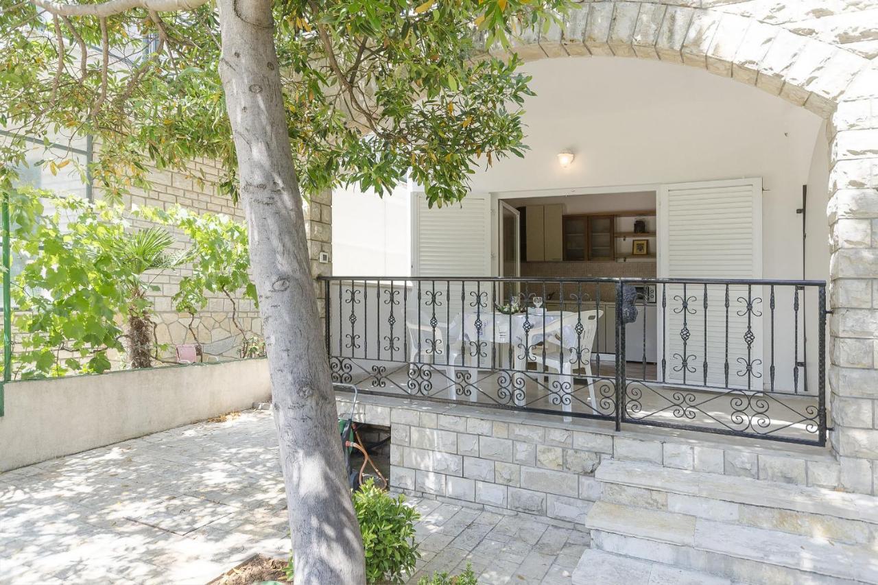 Apartments Karolina Βόντιτσε Εξωτερικό φωτογραφία