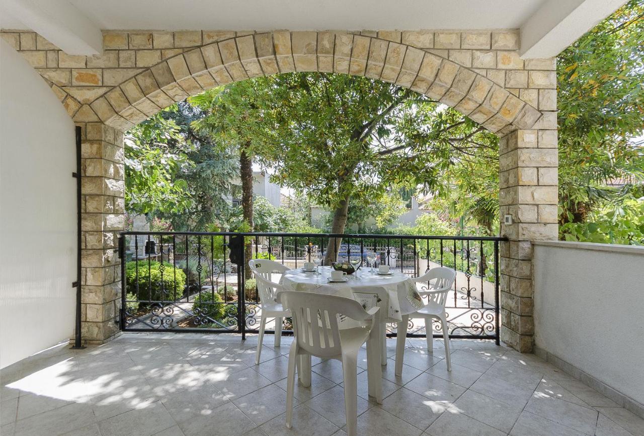Apartments Karolina Βόντιτσε Εξωτερικό φωτογραφία