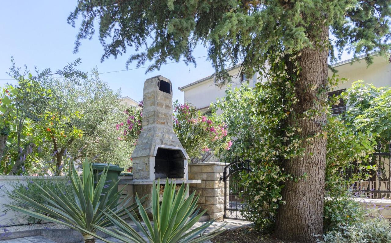 Apartments Karolina Βόντιτσε Εξωτερικό φωτογραφία