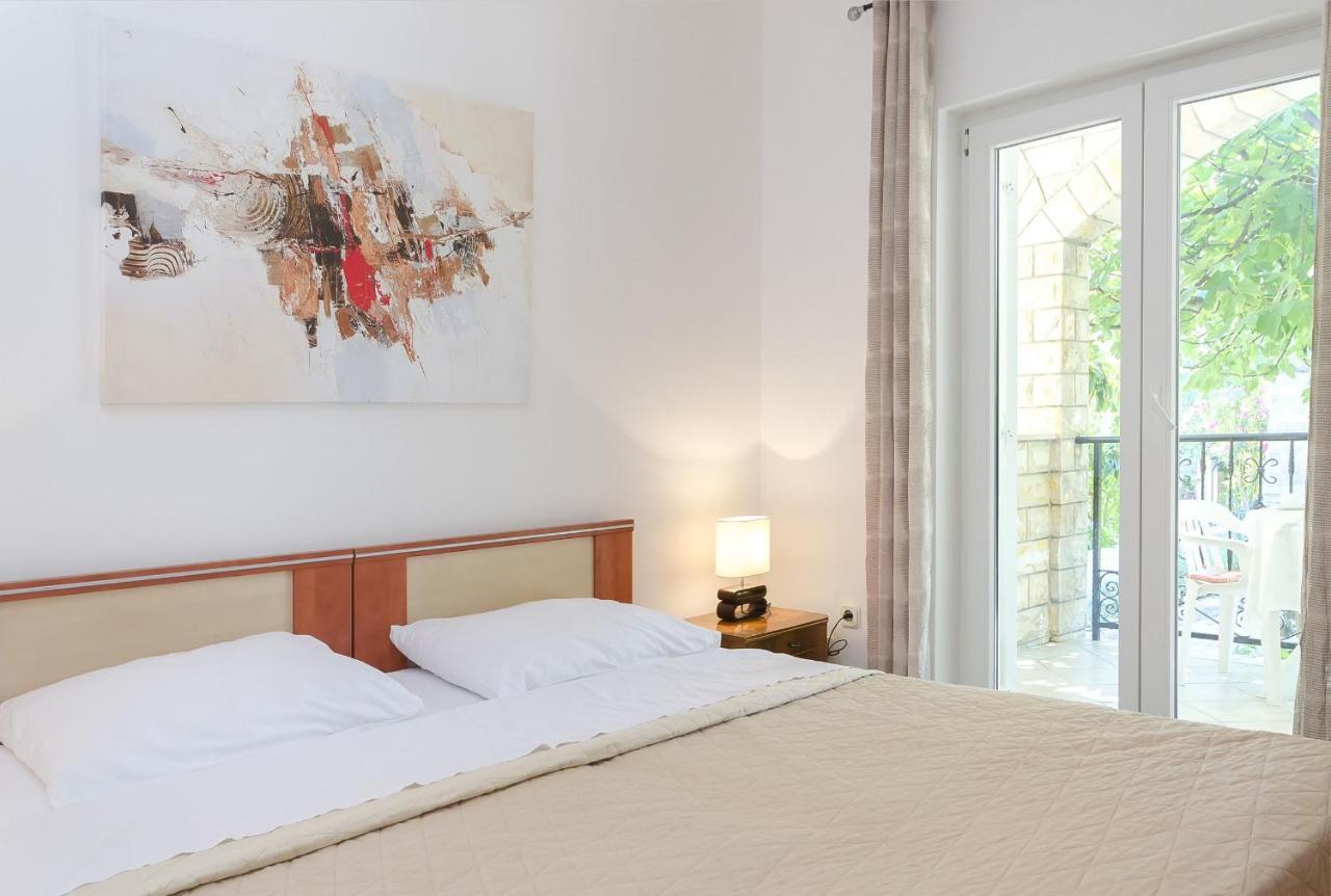 Apartments Karolina Βόντιτσε Εξωτερικό φωτογραφία