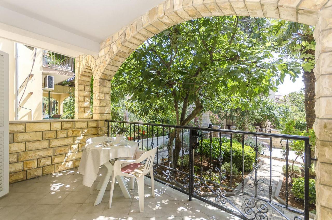 Apartments Karolina Βόντιτσε Εξωτερικό φωτογραφία